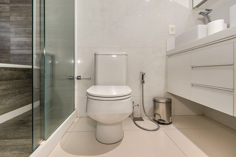 Luxuosa Cobertura com vista incrível para o mar