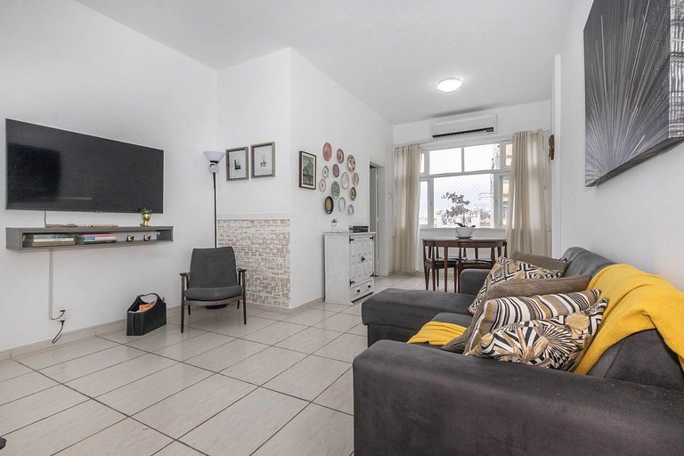 Charmoso apartamento para família perto da praia