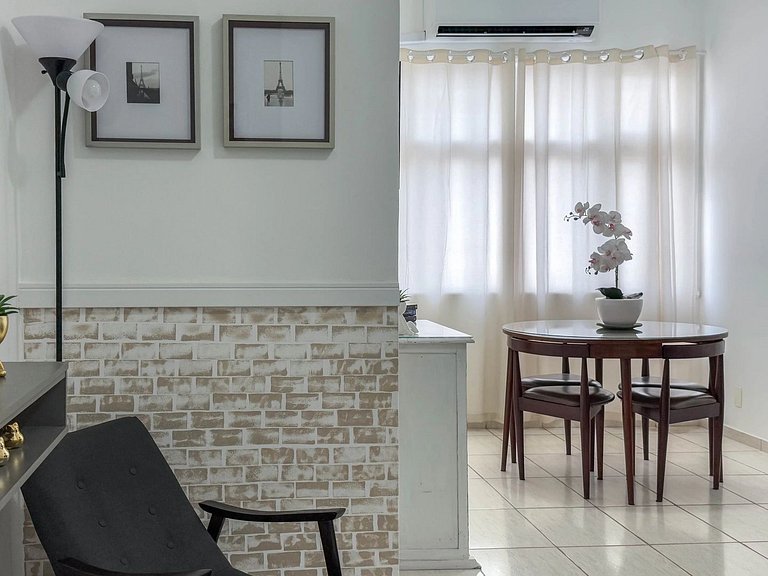 Charmoso apartamento para família perto da praia