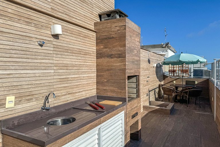 Luxuosa Cobertura com vista incrível para o mar