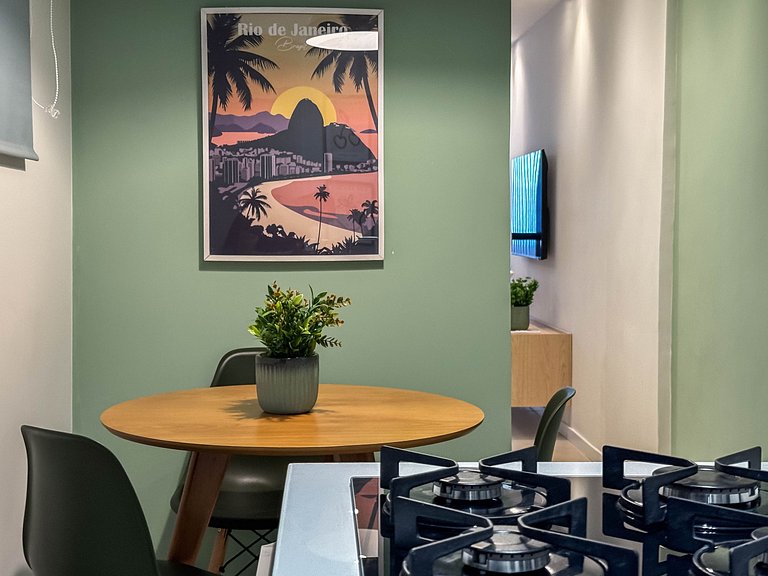 Studio de Luxo a 1 Quadra da Praia de Copacabana