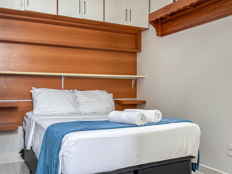 Vista Mar com 2 Quartos na quadra da praia