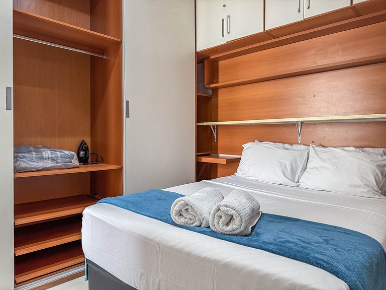 Vista Mar com 2 Quartos na quadra da praia