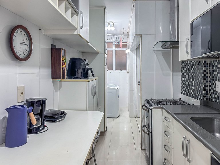 Vista Mar com 2 Quartos na quadra da praia