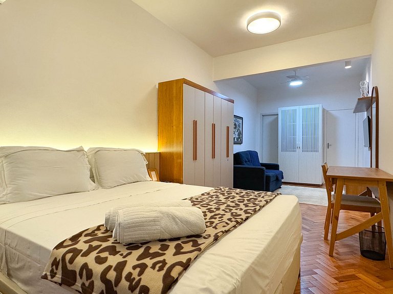 Charmoso Studio a 1 quadra da praia de Copacabana