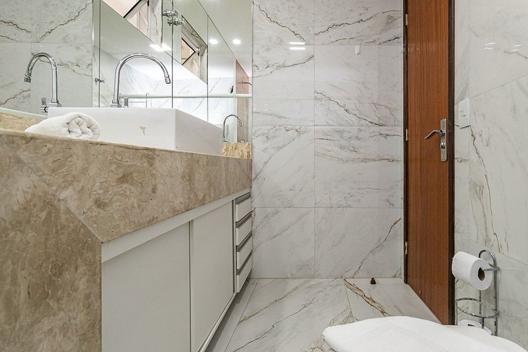 Novo! Design & Conforto/2Qts | 100m Praia/Metrô