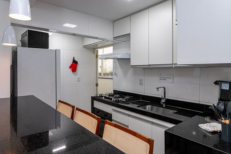 Novo! Design & Conforto/2Qts | 100m Praia/Metrô