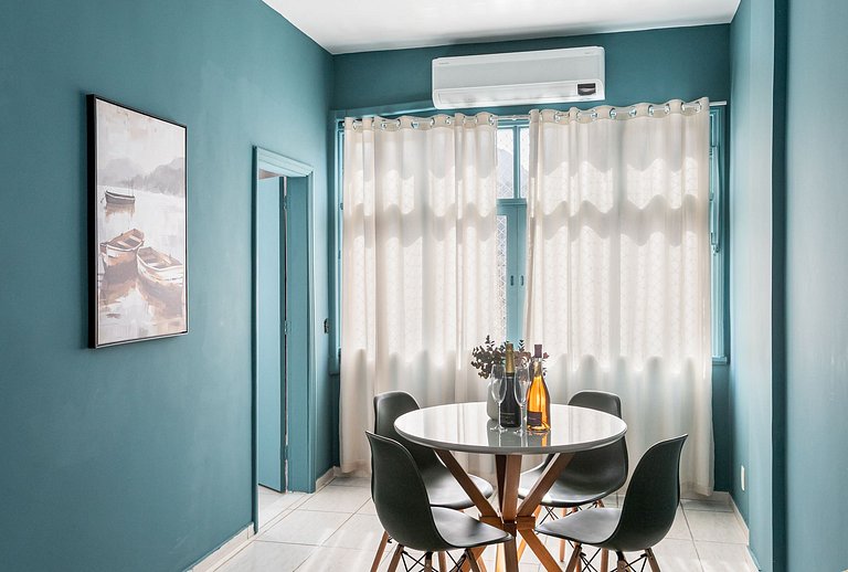 Charmoso apartamento para família perto da praia