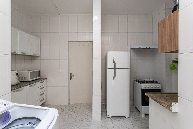 Charmoso apartamento para família perto da praia