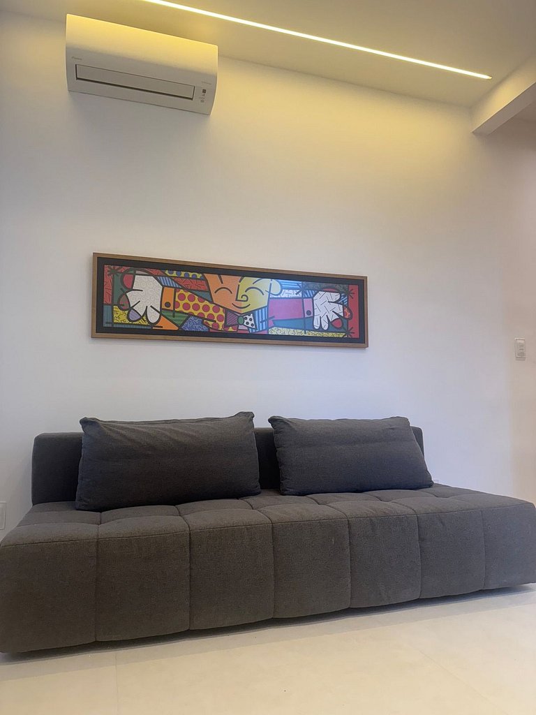 Apto novo no melhor de Copacabana