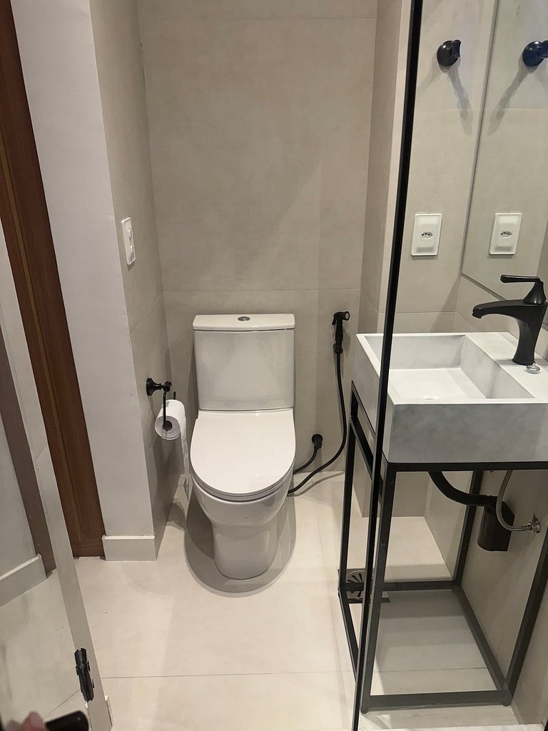 Apto novo no melhor de Copacabana
