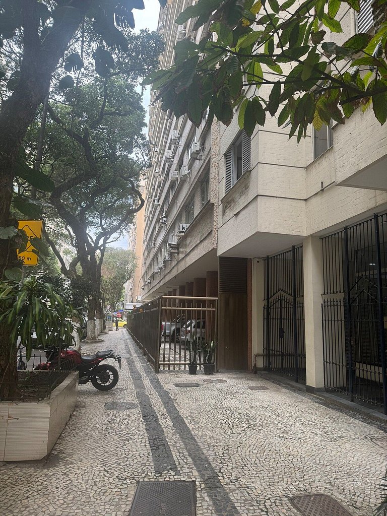 Apto novo no melhor de Copacabana